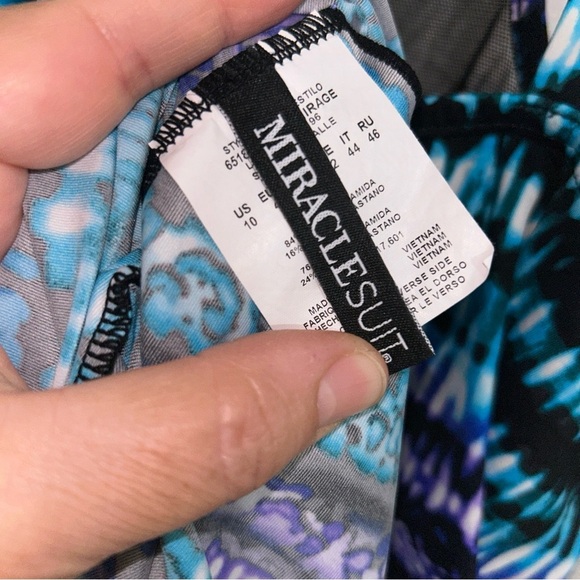 MIRACLESUIT MIRAGE TANKINI SWIM TOP SZ 10 UNDERWIRE SWIMSUIT BLACK STRIPE - Picture 5 of 6